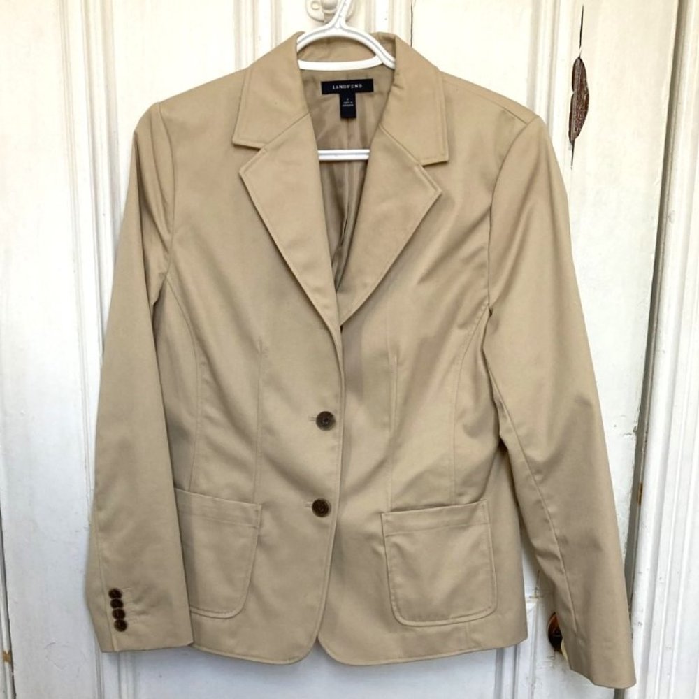 Like new Lands End jacket in classic cut